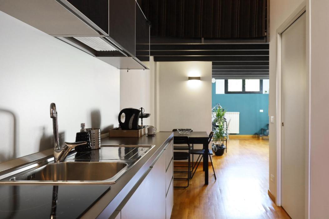 Paki Nel Cuore Dei Navigli Di Apartamento Milán